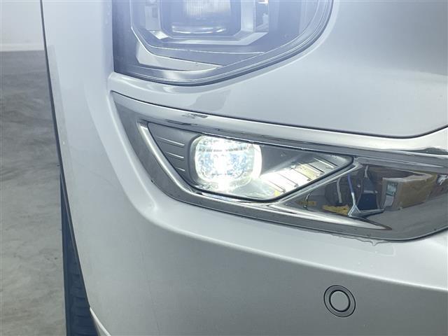 アウトランダーＰＨＥＶ Ｐ　パノラマルーフ　純正９型ナビ　３６０°　ＢＯＳＥ　ブラインドスポットモニター　ヘッドアップディスプレイ　１００Ｖ電源　シートヒーター　ワイヤレス充電　ステアリングヒーター　ランバーサポート　スペアキー（41枚目）