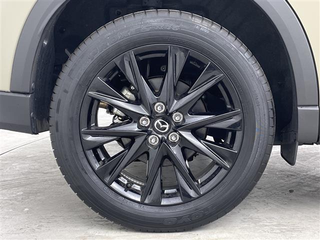 ＣＸ－５ ＸＤ　ブラックトーンエディション　禁煙　純正１０．２５型ナビ　全方位　温シート　ＢＳＭ　ワイヤレス充電　ＥＴＣ　前後ドライブレコーダー　ＨＵＤ　ＬＥＤヘッドライト　衝突軽減　追従走行　スマートキー　フルセグ　ＢＴ　ＭＴモード付ＡＴ（20枚目）