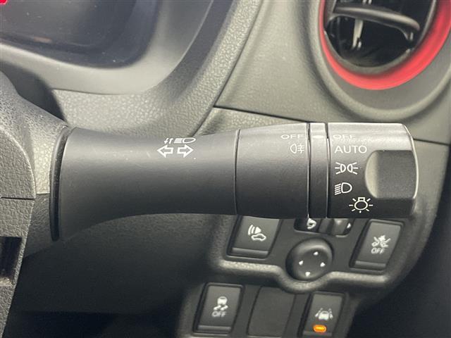 ノート ｅ－パワーニスモ　純正ナビ　全方位　液晶ミラー　フルセグ　ＥＴＣ　レーンキープアシスト　衝突軽減ブレーキ　ステアリング　スイッチ　Ｂｌｕｅｔｏｏｔｈ　ドライブレコーダー　純正１６インチホイール　フォグライト（14枚目）