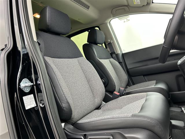 フリード e:HEVエアー EX 登録済未使用車 純正9型ナビ 温シート LED バックカメラ Bluetooth USB端子 フルセグTV BSM ホンダセンシング スマートキー 両側電動 純正15インチAW 衝突被害軽減システム(24枚目)