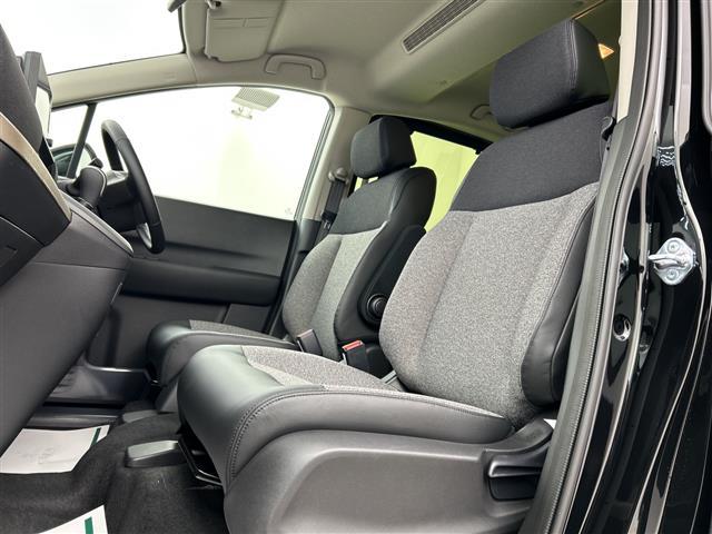 フリード e:HEVエアー EX 登録済未使用車 純正9型ナビ 温シート LED バックカメラ Bluetooth USB端子 フルセグTV BSM ホンダセンシング スマートキー 両側電動 純正15インチAW 衝突被害軽減システム(25枚目)