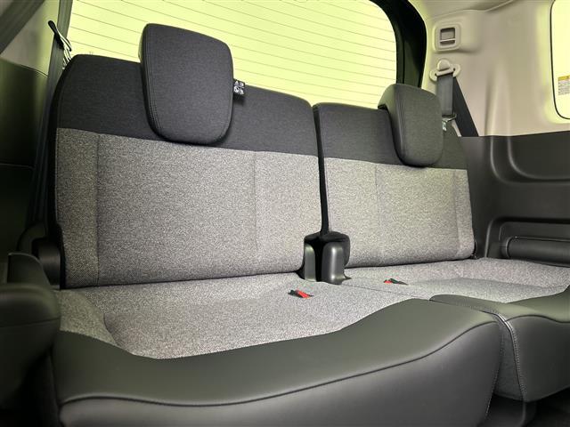 フリード e:HEVエアー EX 登録済未使用車 純正9型ナビ 温シート LED バックカメラ Bluetooth USB端子 フルセグTV BSM ホンダセンシング スマートキー 両側電動 純正15インチAW 衝突被害軽減システム(32枚目)