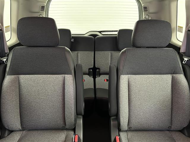 フリード e:HEVエアー EX 登録済未使用車 純正9型ナビ 温シート LED バックカメラ Bluetooth USB端子 フルセグTV BSM ホンダセンシング スマートキー 両側電動 純正15インチAW 衝突被害軽減システム(34枚目)