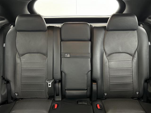 ＲＸ ＲＸ２００ｔ　Ｆスポーツ　三眼　サンルーフ　リア席電動格納　ＨＵＤ　３６０°　電動リアゲート　ステアリングヒーター　全席シートヒーター　ベンチレーション　ドライブレコーダー　ブルーレイ　黒革　純正フロアマット　１００Ｖ電源（32枚目）