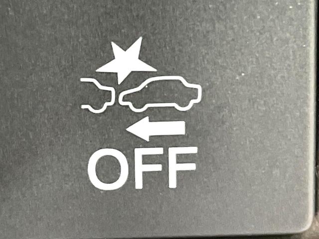 �y�z���_�Z���V���O�z���s���ɑO���̎ԗ�����F�����A�Փ˂������Ȏ��͌x��ƃu���[�L�ŏՓˉ���Ɣ�Q�y�����A�V�X�g�B�����S�Ƀh���C�u�����y���݂��������܂��B