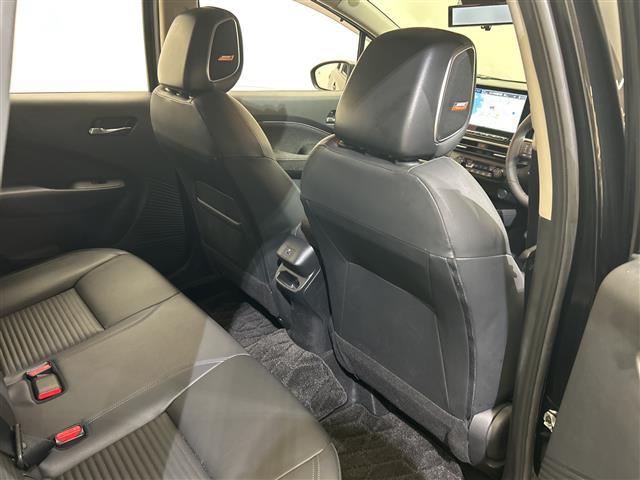 オーラ G レザーエディション 純正9型ナビ/プロパイロット/フルセグTV/全周囲カメラ/衝突被害軽減ブレーキ/BOSE/ETC2.0/ワイヤレス充電/シートヒーター/ステアリングヒーター/HDMI/ドラレコ/Bluetooth(34枚目)