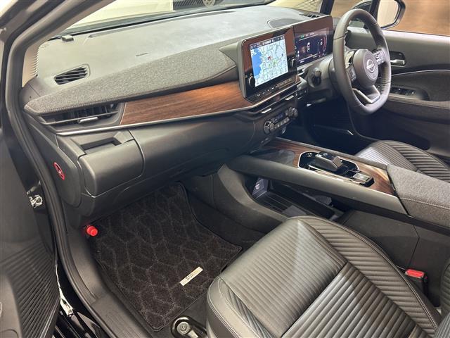 オーラ G レザーエディション 純正9型ナビ/プロパイロット/フルセグTV/全周囲カメラ/衝突被害軽減ブレーキ/BOSE/ETC2.0/ワイヤレス充電/シートヒーター/ステアリングヒーター/HDMI/ドラレコ/Bluetooth(35枚目)