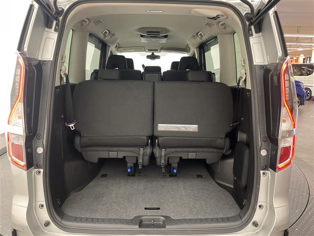 セレナ ハイウェイスターV 純正10インチナビ/Bluetooth/フルセグ/USB/バックカメラ/プロパイロット/フリップダウンモニター/両側電動スライドドア/衝突被害軽減ブレーキ/レーンキープアシスト/前後コーナーセンサー(24枚目)