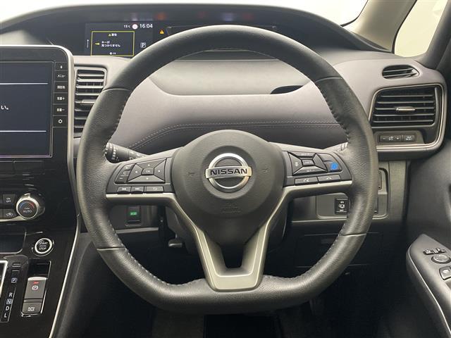 セレナ ハイウェイスターV 純正10インチナビ/Bluetooth/フルセグ/USB/バックカメラ/プロパイロット/フリップダウンモニター/両側電動スライドドア/衝突被害軽減ブレーキ/レーンキープアシスト/前後コーナーセンサー(28枚目)