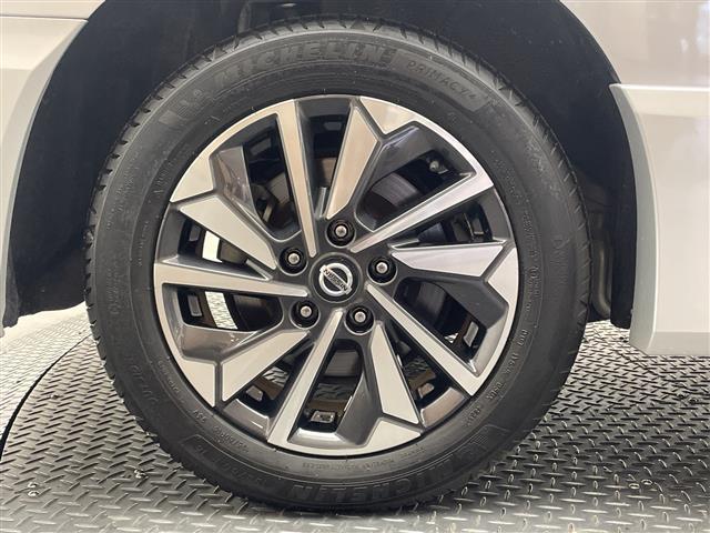 セレナ ハイウェイスターV 純正10インチナビ/Bluetooth/フルセグ/USB/バックカメラ/プロパイロット/フリップダウンモニター/両側電動スライドドア/衝突被害軽減ブレーキ/レーンキープアシスト/前後コーナーセンサー(38枚目)