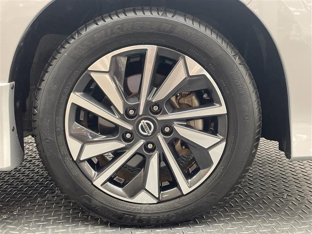 セレナ ハイウェイスターV 純正10インチナビ/Bluetooth/フルセグ/USB/バックカメラ/プロパイロット/フリップダウンモニター/両側電動スライドドア/衝突被害軽減ブレーキ/レーンキープアシスト/前後コーナーセンサー(39枚目)