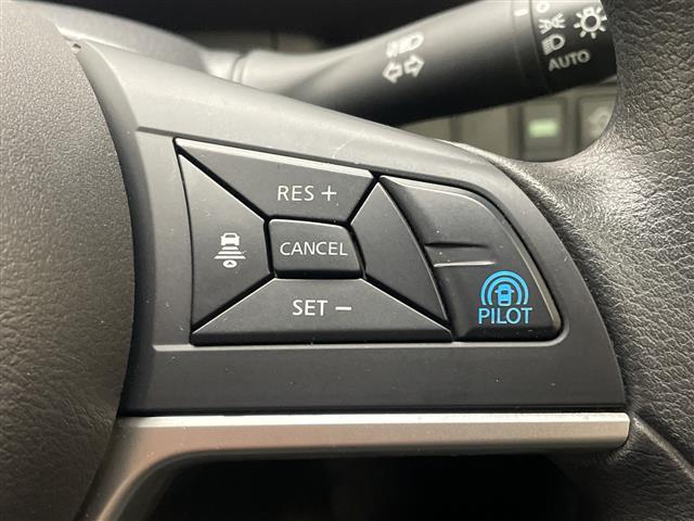 セレナ X Vセレクション 純正ナビ/Bluetooth/フルセグ/プロパイロット/フリップダウンモニター/両側電動スライドドア/全周囲カメラ/衝突被害軽減ブレーキ/レーンキープアシスト/前後コーナーセンサー/LEDヘッドライト(6枚目)