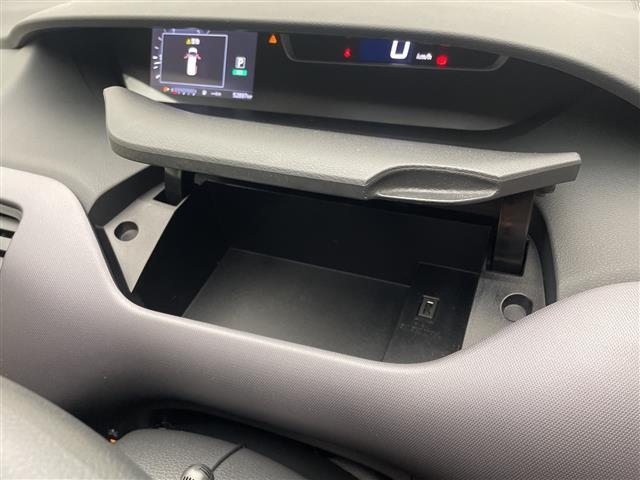 セレナ X Vセレクション 純正ナビ/Bluetooth/フルセグ/プロパイロット/フリップダウンモニター/両側電動スライドドア/全周囲カメラ/衝突被害軽減ブレーキ/レーンキープアシスト/前後コーナーセンサー/LEDヘッドライト(32枚目)
