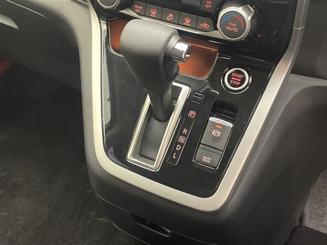 セレナ ハイウェイスター Vセレクション 純正9インチナビ/Bluetooth/フルセグ/USB/全周囲カメラ/フリップダウンモニター/プロパイロット/インテリジェンスルームミラー/両側電動スライドドア/衝突被害軽減ブレーキ/レーンキープ(10枚目)