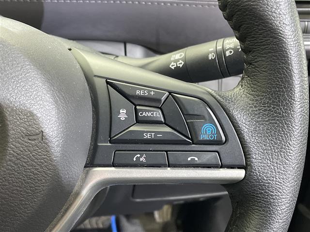 セレナ e-パワー ハイウェイスターV 10型ナビ/フルセグ/Bluetooth/USB/全方位カメラ/後席モニター/衝突軽減ブレーキ/ETC/前方ドライブレコーダー/両側パワースライドドア/前後コーナーセンサー/レーンキープアシスト(7枚目)