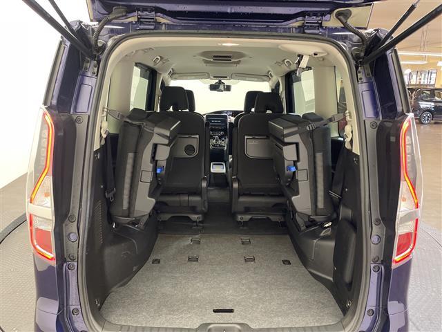 セレナ e-パワー ハイウェイスターV 10型ナビ/フルセグ/Bluetooth/USB/全方位カメラ/後席モニター/衝突軽減ブレーキ/ETC/前方ドライブレコーダー/両側パワースライドドア/前後コーナーセンサー/レーンキープアシスト(15枚目)