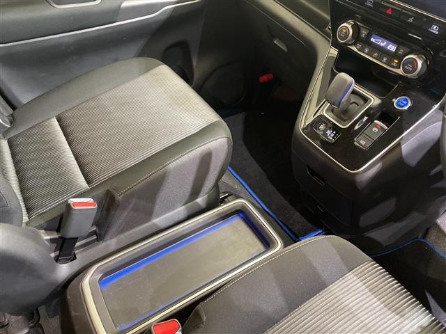 セレナ e-パワー ハイウェイスターV 10型ナビ/フルセグ/Bluetooth/USB/全方位カメラ/後席モニター/衝突軽減ブレーキ/ETC/前方ドライブレコーダー/両側パワースライドドア/前後コーナーセンサー/レーンキープアシスト(24枚目)