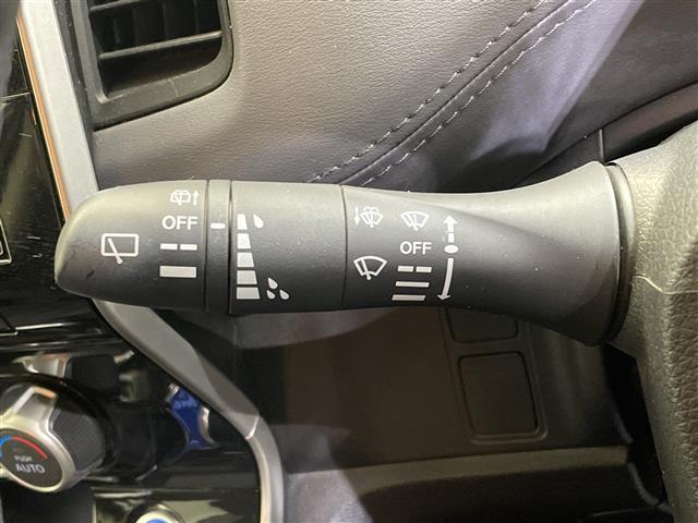 セレナ e-パワー ハイウェイスターV 10型ナビ/フルセグ/Bluetooth/USB/全方位カメラ/後席モニター/衝突軽減ブレーキ/ETC/前方ドライブレコーダー/両側パワースライドドア/前後コーナーセンサー/レーンキープアシスト(27枚目)