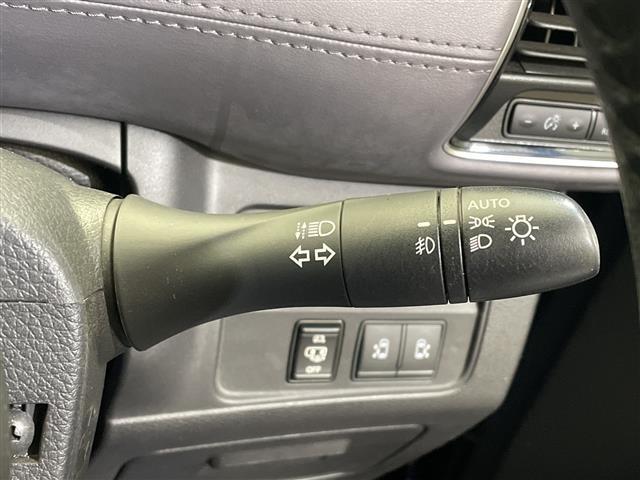 セレナ e-パワー ハイウェイスターV 10型ナビ/フルセグ/Bluetooth/USB/全方位カメラ/後席モニター/衝突軽減ブレーキ/ETC/前方ドライブレコーダー/両側パワースライドドア/前後コーナーセンサー/レーンキープアシスト(28枚目)