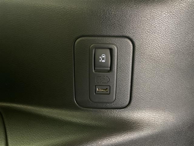 セレナ e-パワー ハイウェイスターV 10型ナビ/フルセグ/Bluetooth/USB/全方位カメラ/後席モニター/衝突軽減ブレーキ/ETC/前方ドライブレコーダー/両側パワースライドドア/前後コーナーセンサー/レーンキープアシスト(33枚目)