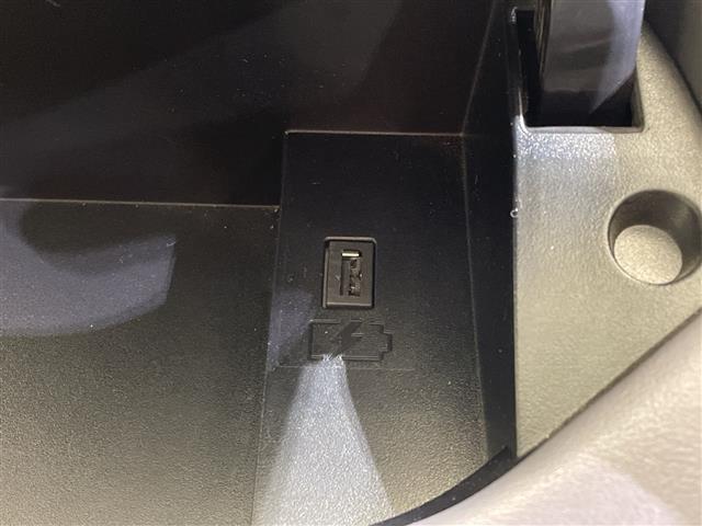 セレナ e-パワー ハイウェイスターV 10型ナビ/フルセグ/Bluetooth/USB/全方位カメラ/後席モニター/衝突軽減ブレーキ/ETC/前方ドライブレコーダー/両側パワースライドドア/前後コーナーセンサー/レーンキープアシスト(36枚目)
