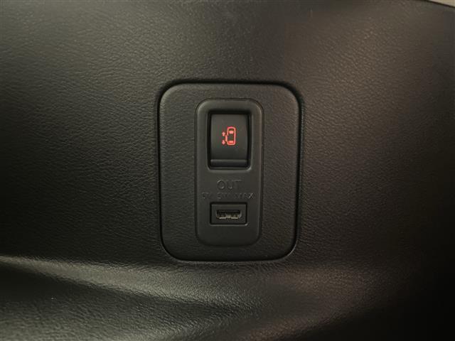 セレナ ハイウェイスター VセレクションII 8型ナビ/フルセグ/Bluetooth/USB/全方位カメラ/ALPINE後席モニター/衝突軽減ブレーキ/クルーズコントロール/ETC/前方ドライブレコーダー/両側パワースライドドア(30枚目)