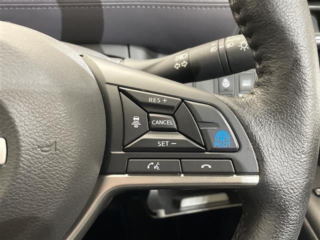 セレナ e-パワー ハイウェイスターV 10型ナビ/フルセグ/Bluetooth/USB/全方位カメラ/後席モニター/衝突軽減ブレーキ/レーダークルーズコントロール/ETC/前方ドライブレコーダー/両側パワースライドドア(8枚目)