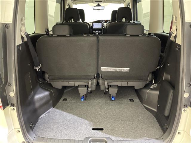 セレナ e-パワー ハイウェイスターV 10型ナビ/フルセグ/Bluetooth/USB/全方位カメラ/後席モニター/衝突軽減ブレーキ/レーダークルーズコントロール/ETC/前方ドライブレコーダー/両側パワースライドドア(14枚目)