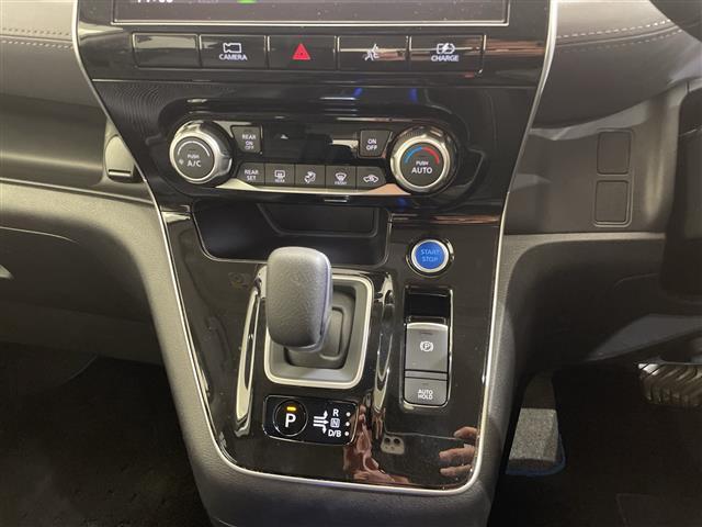 セレナ e-パワー ハイウェイスターV 10型ナビ/フルセグ/Bluetooth/USB/全方位カメラ/後席モニター/衝突軽減ブレーキ/レーダークルーズコントロール/ETC/前方ドライブレコーダー/両側パワースライドドア(24枚目)