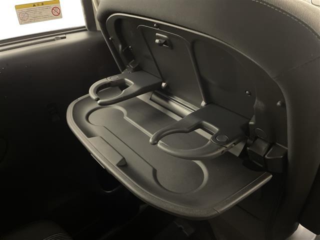セレナ e-パワー ハイウェイスターV 10型ナビ/フルセグ/Bluetooth/USB/全方位カメラ/後席モニター/衝突軽減ブレーキ/レーダークルーズコントロール/ETC/前方ドライブレコーダー/両側パワースライドドア(33枚目)