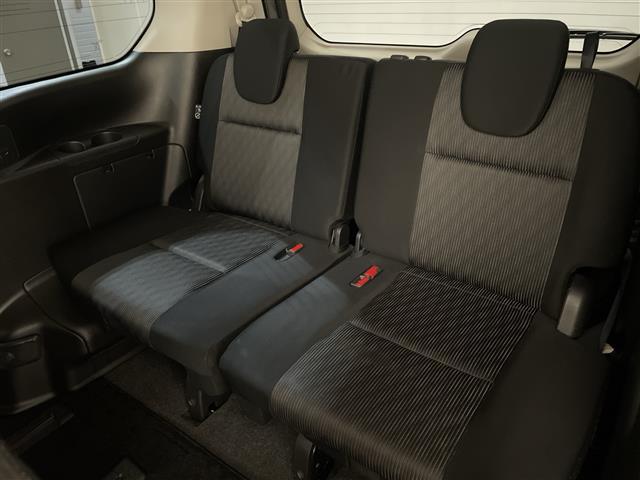 セレナ e-パワー ハイウェイスターV 10型ナビ/フルセグ/Bluetooth/USB/全方位カメラ/後席モニター/衝突軽減ブレーキ/レーダークルーズコントロール/パーキングアシスト/ETC/前方ドライブレコーダー/両側パワースライドドア(13枚目)