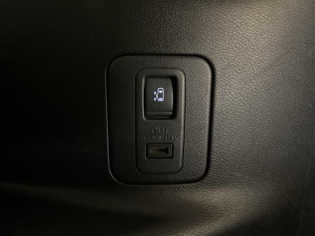 セレナ e-パワー ハイウェイスターV 10型ナビ/フルセグ/Bluetooth/USB/全方位カメラ/後席モニター/衝突軽減ブレーキ/レーダークルーズコントロール/パーキングアシスト/ETC/前方ドライブレコーダー/両側パワースライドドア(29枚目)