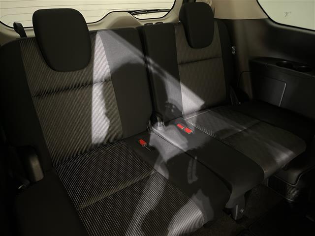 セレナ e-パワー ハイウェイスターV 10型ナビ/フルセグ/Bluetooth/USB/全方位カメラ/後席モニター/衝突軽減ブレーキ/レーダークルーズコントロール/パーキングアシスト/ETC/前方ドライブレコーダー/両側パワースライドドア(32枚目)