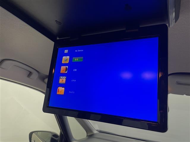 セレナ ハイウェイスター プロパイロットエディション 9型ナビ/フルセグ/Bluetooth/USB/バックカメラ/後席モニター/衝突軽減ブレーキ/レーダークルーズコントロール/ETC/ドライブレコーダー/両側パワースライドドア/前後コーナーセンサー(2枚目)