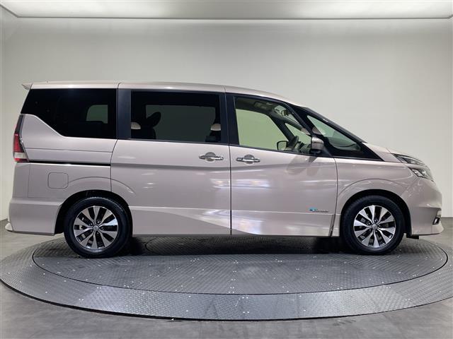セレナ ハイウェイスター プロパイロットエディション 9型ナビ/フルセグ/Bluetooth/USB/バックカメラ/後席モニター/衝突軽減ブレーキ/レーダークルーズコントロール/ETC/ドライブレコーダー/両側パワースライドドア/前後コーナーセンサー(18枚目)