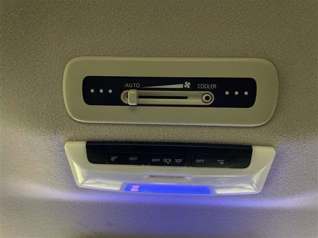 セレナ ハイウェイスター プロパイロットエディション 9型ナビ/フルセグ/Bluetooth/USB/バックカメラ/後席モニター/衝突軽減ブレーキ/レーダークルーズコントロール/ETC/ドライブレコーダー/両側パワースライドドア/前後コーナーセンサー(34枚目)