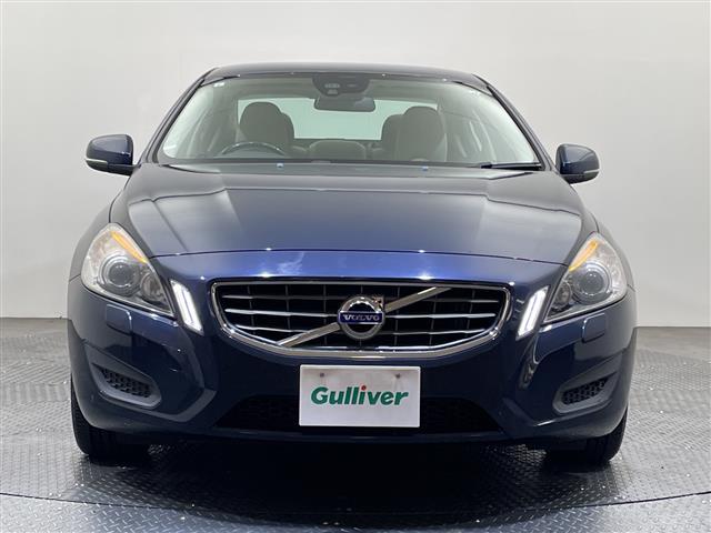 S60 ドライブe 純正ナビ/ワンセグ/Bluetooth/USB/ETC/クルーズコントロール/衝突被害軽減ブレーキ/DN席パワーシート/レザーシート/DN席シートヒーター/コーナーセンサー/LEDヘッドライト(16枚目)