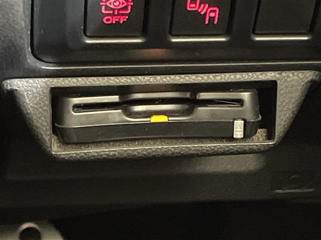 フォレスター アドバンス 純正ナビ/フルセグ/Bluetooth/USB/バックカメラ/衝突被害軽減ブレーキ/レーダークルーズコントロール/ETC/前方ドライブレコーダー/パワーバックドア/全席シートヒーター(4枚目)