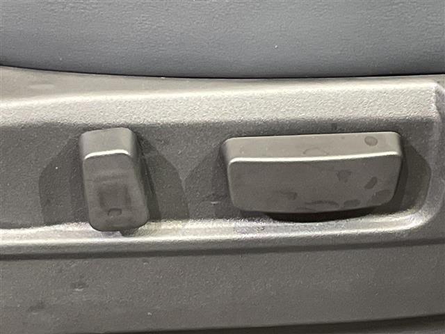 デリカD:5 シャモニー アルパイン11インチナビ/Bluetooth/フルセグ/レーダークルーズコントロール/バックカメラ/両側電動スライドドア/衝突被害軽減ブレーキ/レーンキープアシスト/ダウンヒルアシストコントロール(31枚目)