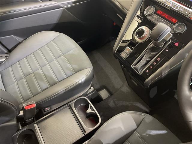 デリカD:5 シャモニー アルパイン11インチナビ/Bluetooth/フルセグ/レーダークルーズコントロール/バックカメラ/両側電動スライドドア/衝突被害軽減ブレーキ/レーンキープアシスト/ダウンヒルアシストコントロール(33枚目)