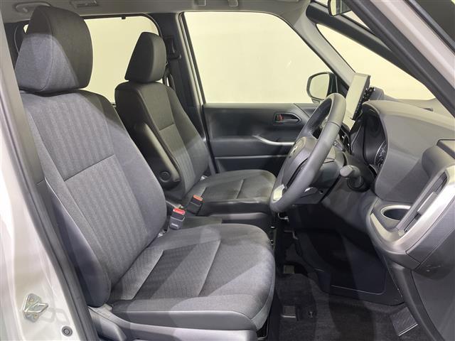 ランディ ハイブリッドG 社外10型ナビ 両側電動スライドドア シートヒーター ハーフレザーシート 前後コーナーセンサー アダプティブクルーズコントロール ブラインドスポットモニター 純正アルミホイール LEDライト 禁煙車(14枚目)