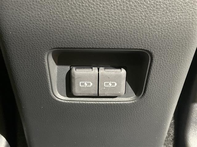 ランディ ハイブリッドG 社外10型ナビ 両側電動スライドドア シートヒーター ハーフレザーシート 前後コーナーセンサー アダプティブクルーズコントロール ブラインドスポットモニター 純正アルミホイール LEDライト 禁煙車(26枚目)