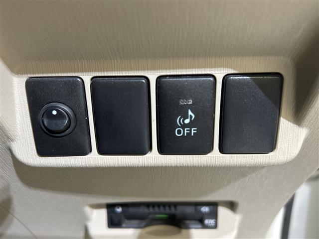 プリウスアルファ S 社外10型ナヒ゛社外後席モニター ETC 前ドライブレコーダー バックカメラ LEDヘッドライト 純正フロアマット 衝突軽減システム スマートキー 3列シート スペアーキー カーテンエアーバック(6枚目)