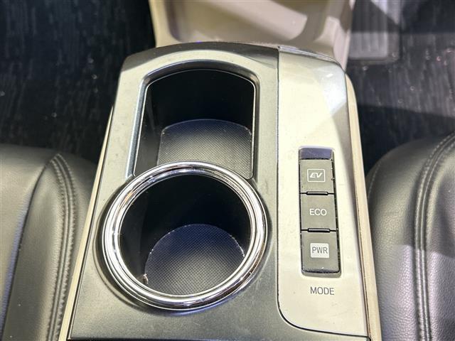 プリウスアルファ S 社外10型ナヒ゛社外後席モニター ETC 前ドライブレコーダー バックカメラ LEDヘッドライト 純正フロアマット 衝突軽減システム スマートキー 3列シート スペアーキー カーテンエアーバック(10枚目)