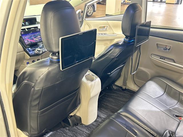 プリウスアルファ S 社外10型ナヒ゛社外後席モニター ETC 前ドライブレコーダー バックカメラ LEDヘッドライト 純正フロアマット 衝突軽減システム スマートキー 3列シート スペアーキー カーテンエアーバック(19枚目)