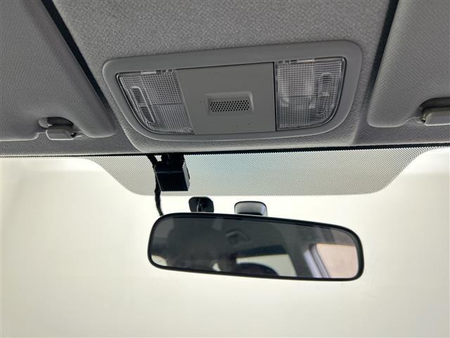 ストリーム X HDDナビパッケージ 純正HDDナビ バックカメラ ディスチャージヘッドライト ドラレコ ETC(9枚目)