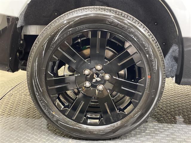 デリカD:5 シャモニー 登録済未使用車 ALPINE11型ナビ フルセグTV Bluetooth USB 全周囲カメラ 衝突被害軽減ブレーキ アダプティブクルーズコントロール 両側電動スライドドア 電動リアゲート 禁煙車(17枚目)