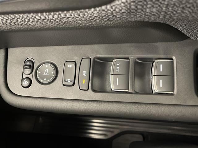 ステップワゴン e:HEVエアー EX 登録済未使用車 純正11.4型ナビ フルセグTV バックカメラ 衝突被害軽減ブレーキ レーンアシスト アダクティブクルーズコントロール 両側電動スライドドア 電動リアゲート DN席シートヒーター 禁煙(27枚目)