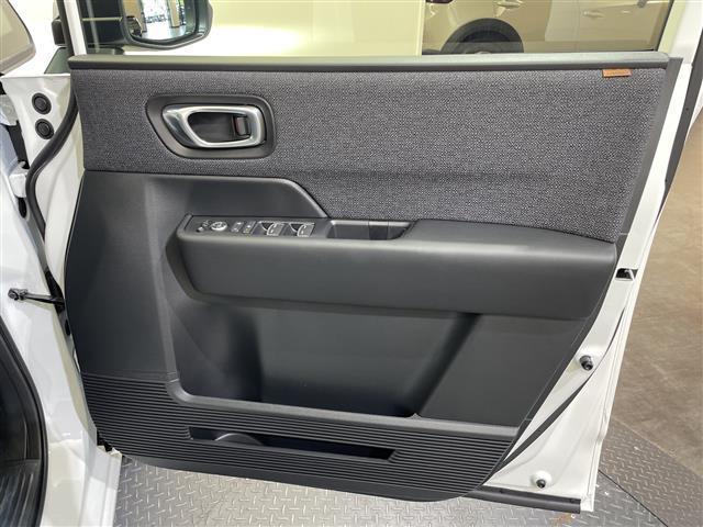 ステップワゴン e:HEVエアー EX 登録済未使用車 純正11.4型ナビ フルセグTV バックカメラ 衝突被害軽減ブレーキ レーンアシスト アダクティブクルーズコントロール 両側電動スライドドア 電動リアゲート DN席シートヒーター 禁煙(38枚目)