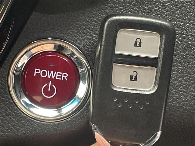 ヴェゼル ハイブリッドRS・ホンダセンシング 純正ナビ フルセグTV バックカメラ Bluetooth 衝突被害軽減ブレーキ シートヒーター アダプティブクルーズコントロール レーンアシスト ビルトインETC LEDライト パドルシフト 禁煙車(7枚目)